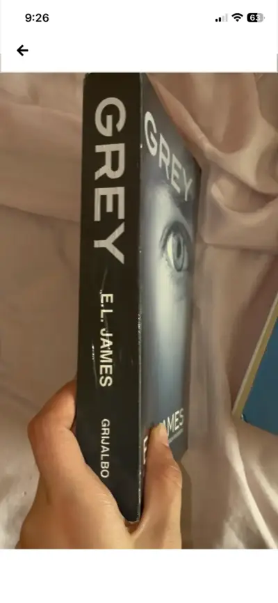 Libro 'Grey' de E.L. James - miniatura 3