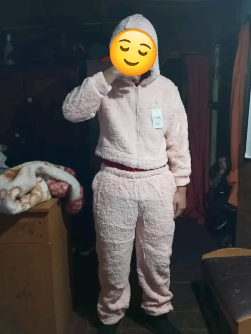 Pijama de felpa rosado