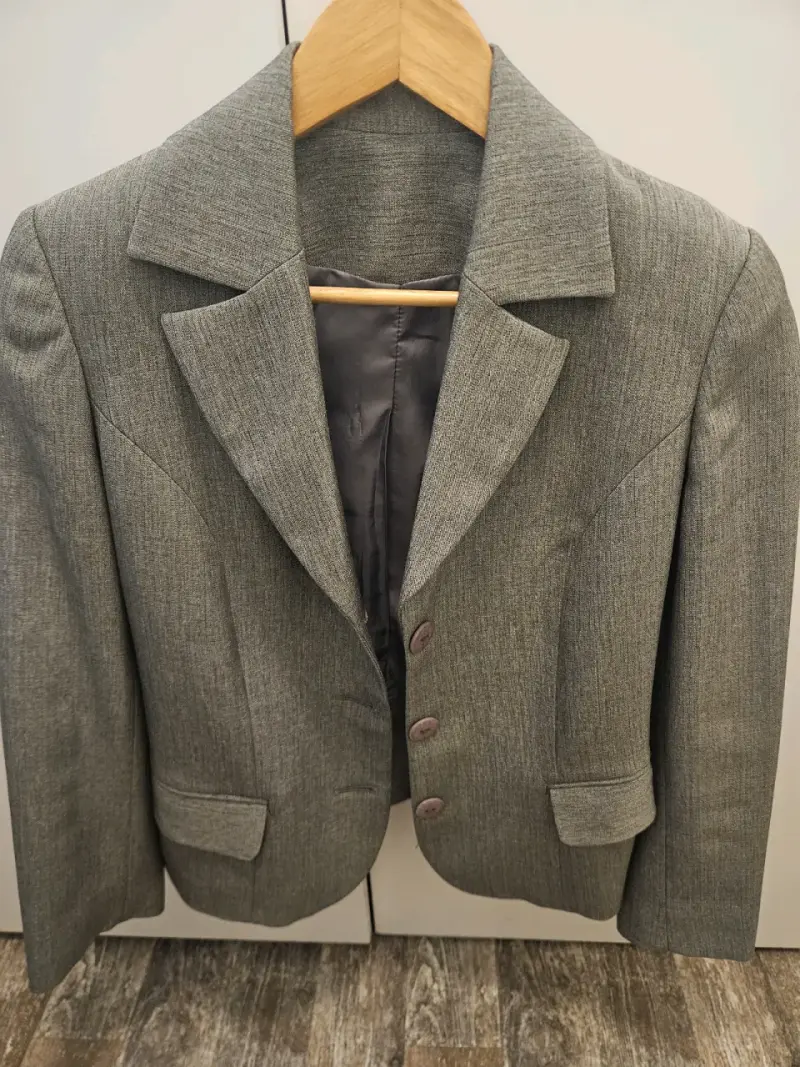 Blazer gris elegante - 2