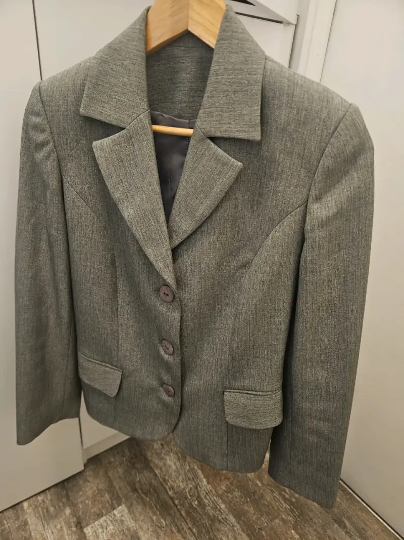 Blazer gris elegante - 3