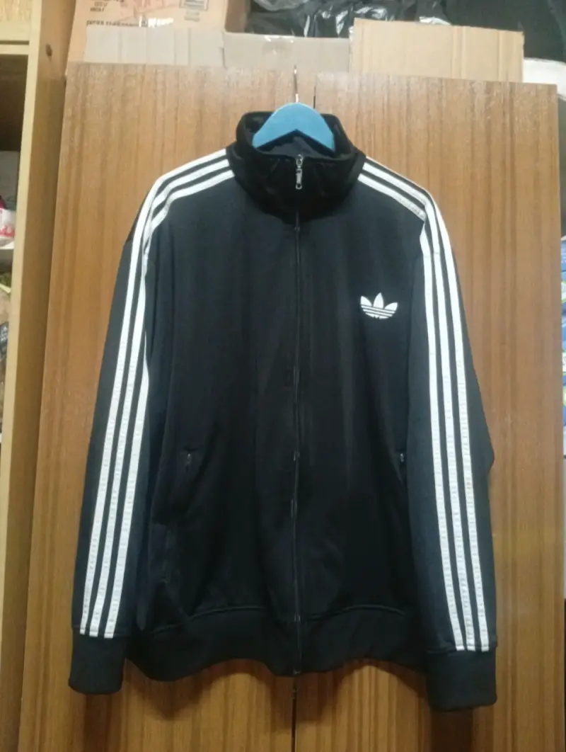 Chaqueta deportiva negra Adidas - 1