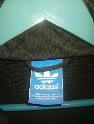 Chaqueta deportiva negra Adidas - miniatura 3