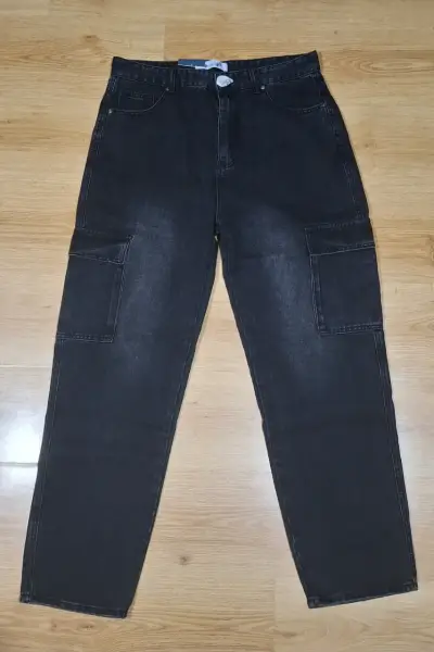 Pantalón cargo negro - miniatura 1
