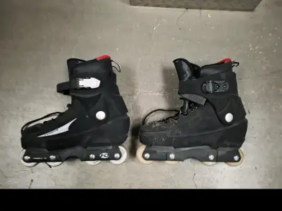 Patines en línea negros agresivos - miniatura 1