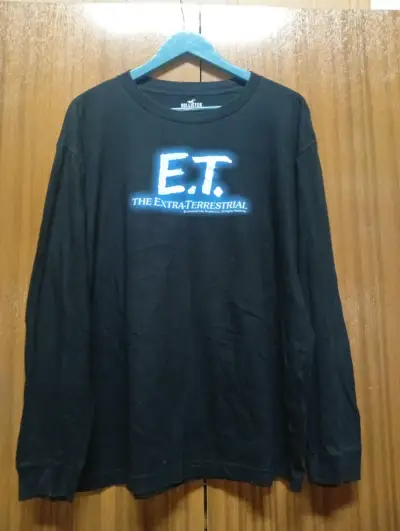 Polera negra E.T. manga larga - miniatura 1