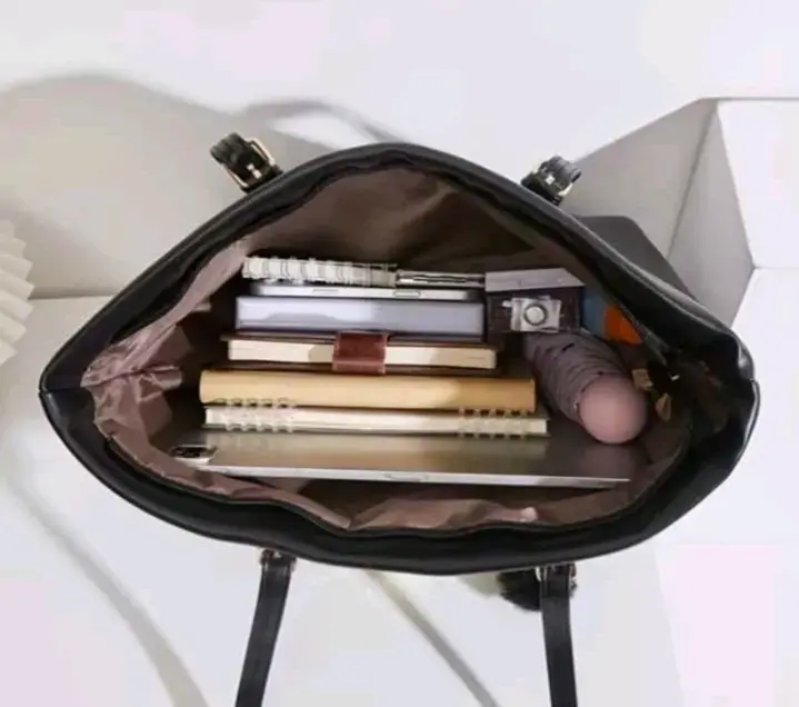 Cartera de cuero negra elegante - 2
