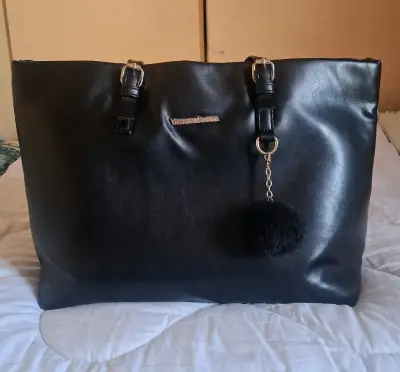 Cartera de cuero negra elegante - miniatura 4