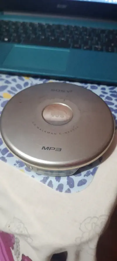 Walkman portátil Sony MP3 plateado - miniatura 1