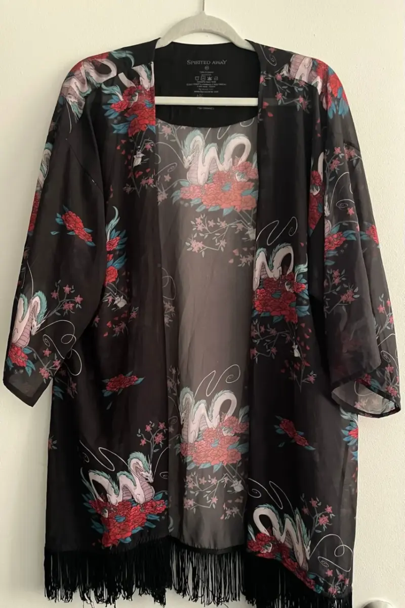 Kimono negro studio ghibli