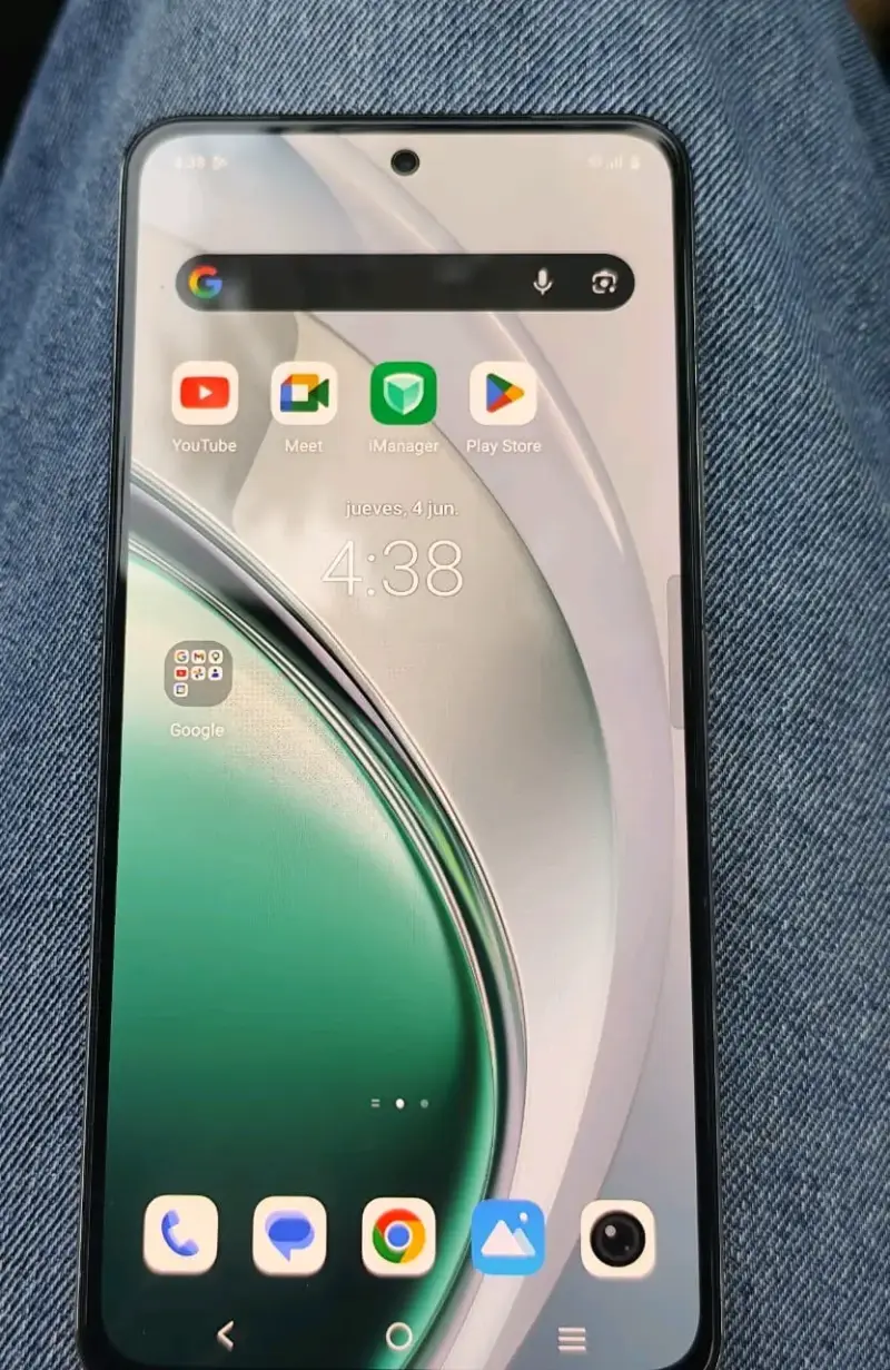 Smartphone con pantalla completa - 3