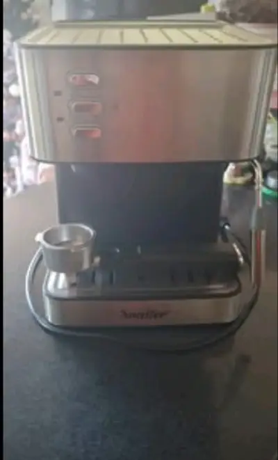 Cafetera expreso de acero inoxidable - miniatura 1