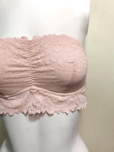Top de encaje rosado - miniatura 4