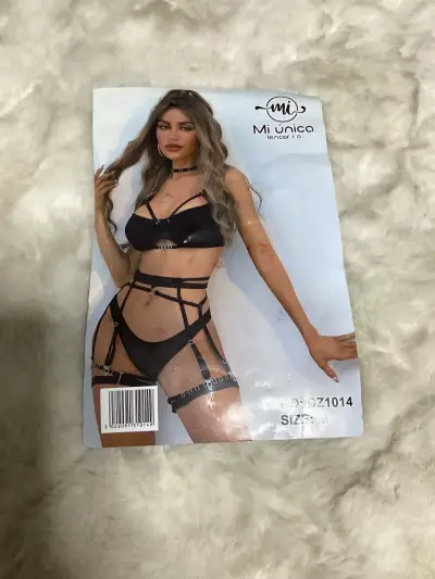 Conjunto lencería negro sexy - miniatura 1