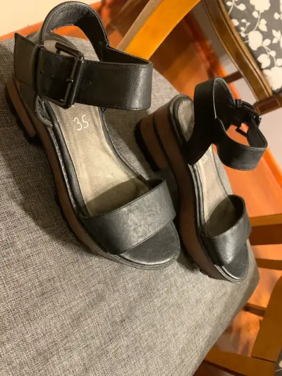 Sandalias negras de mujer talla 35 - miniatura 2