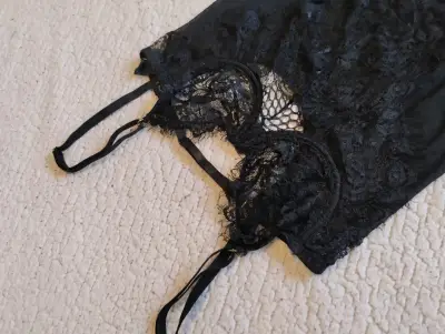 Body de encaje negro sexy XS - miniatura 2
