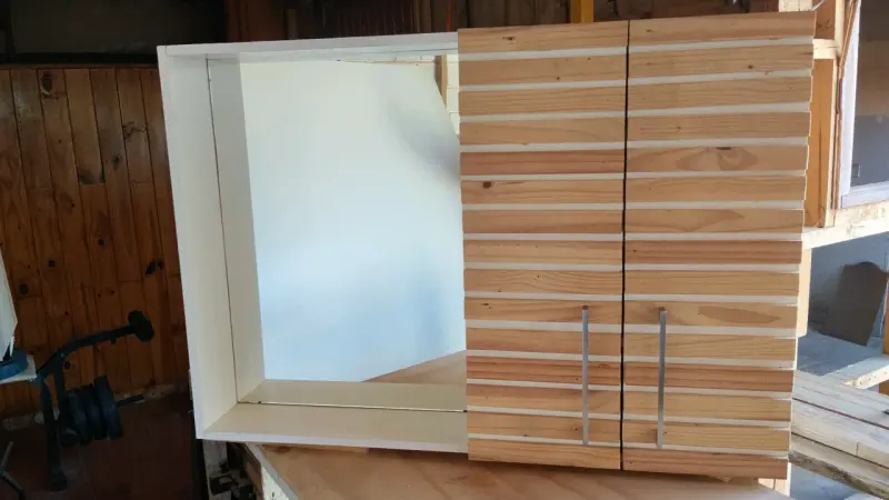 Gabinete espejo para baño - 1
