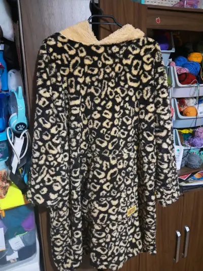 Poleron felpa con gorro  simba estampado XL - miniatura 1