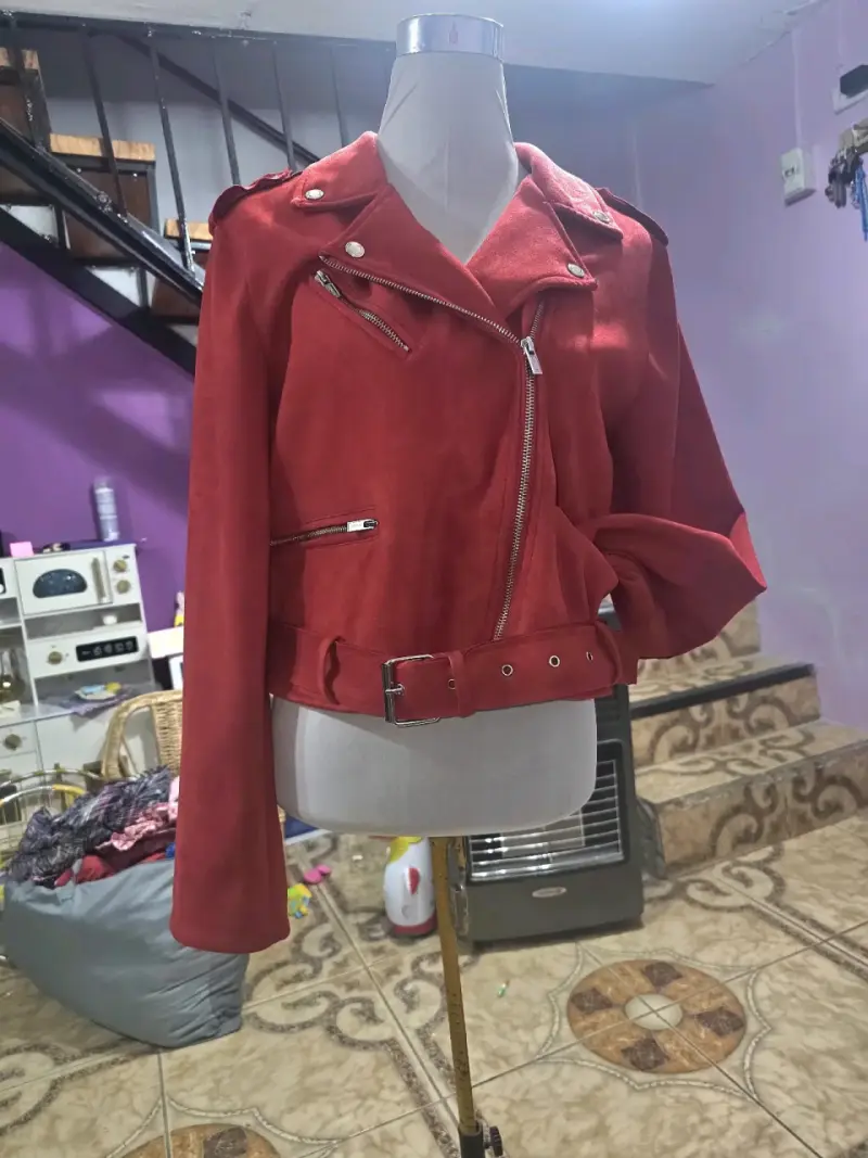 Chaqueta de gamusa roja - 1