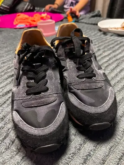 Zapatillas negras deportivas - miniatura 1