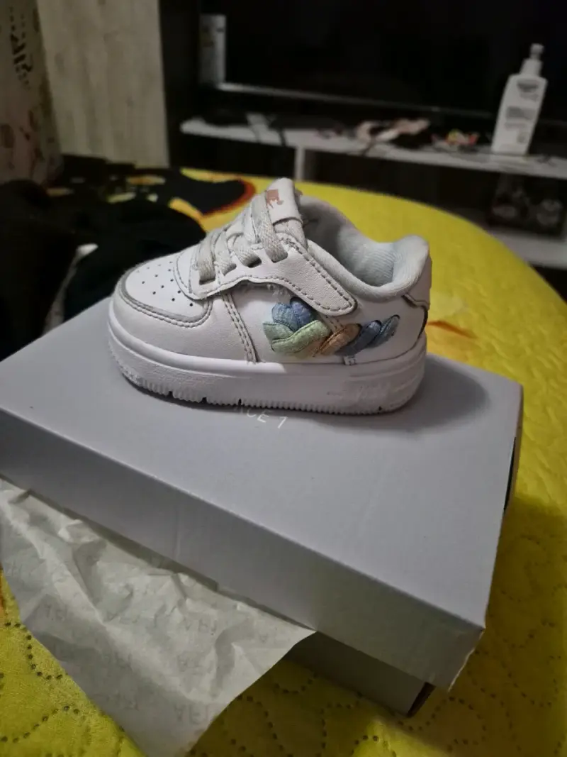 Zapatillas nike  blancas de bebé - 2