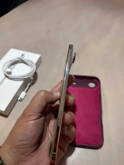 iPhone 17 Air con batería al 100% - miniatura 5
