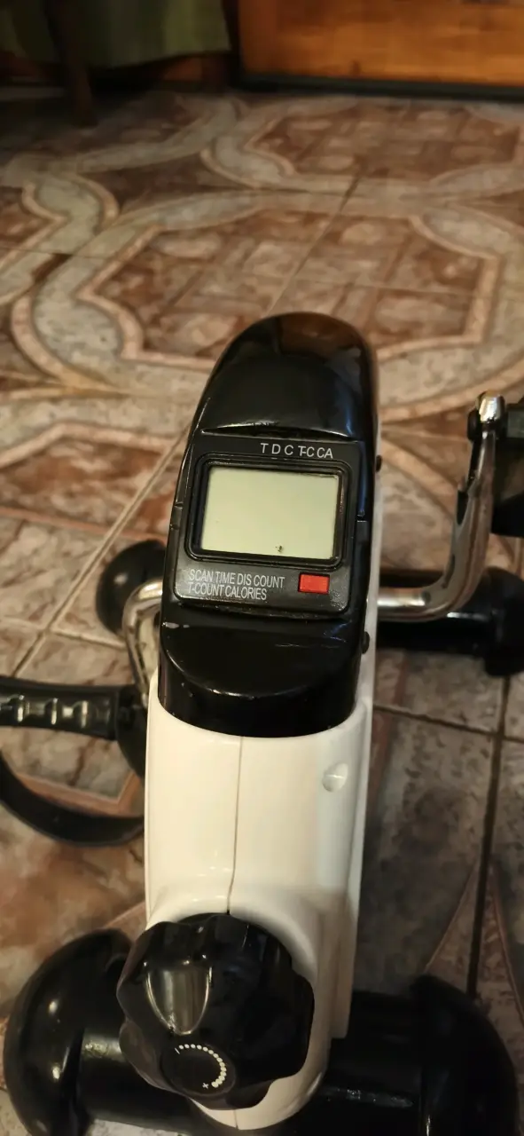 Mini bicicleta estática con monitor - 3