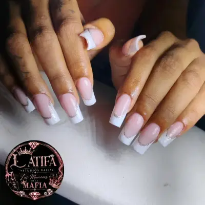 Servicios de manicura profesional - miniatura 1