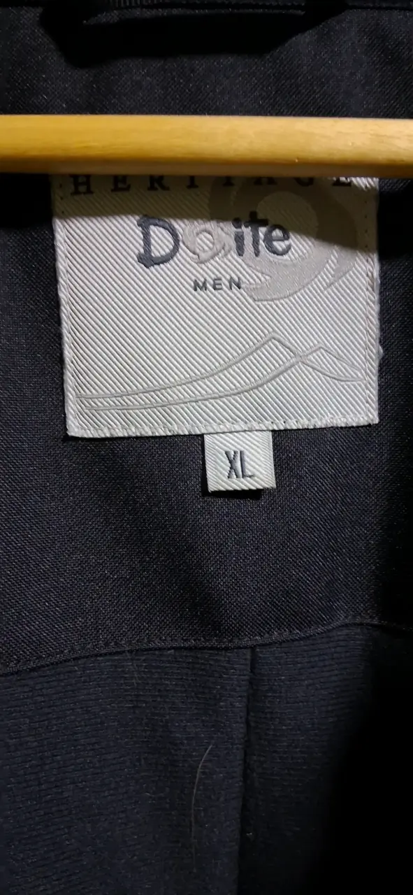 CHAQUETA DOITE NEGRA CON GORRO DESMONTABLE - 2