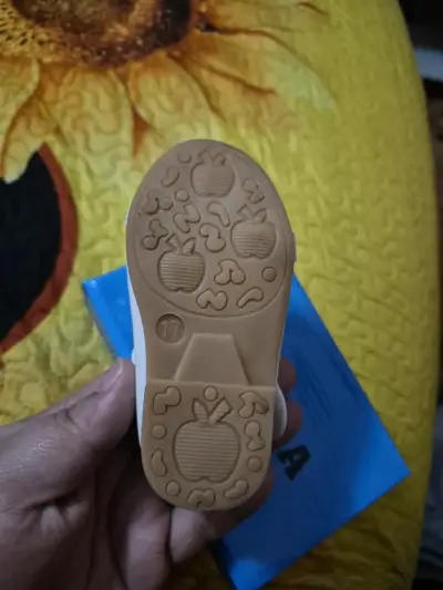 Zapatos blancos para niña n17 - miniatura 3