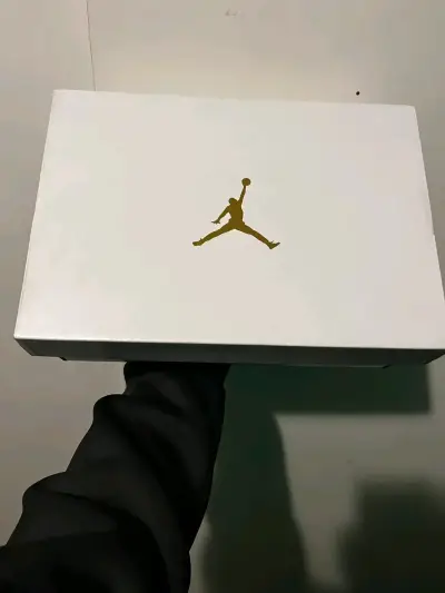 Zapatillas unisex original JORDAN 1 MID - miniatura 4