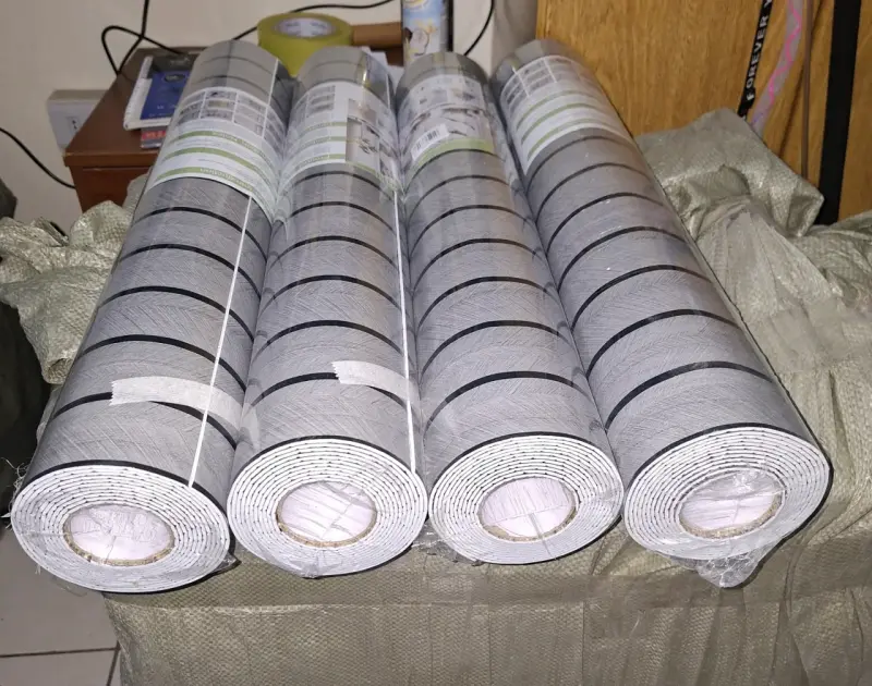 Rollos pvc gris de 3 metros de largo 50 cm ancho - 1