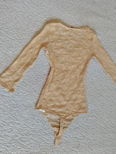 Body de encaje beige manga larga - miniatura 2