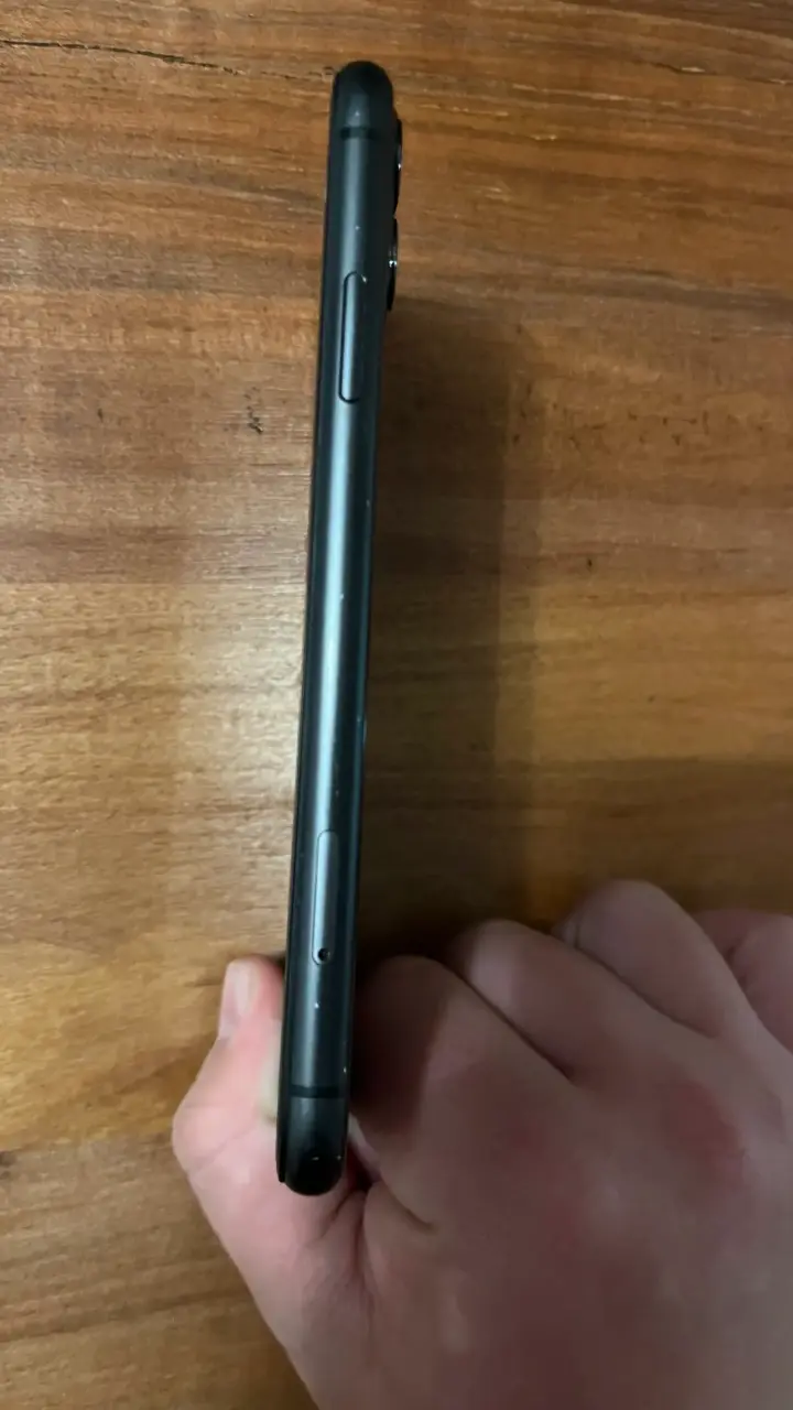 IPhone 11 64gb 72% - 4