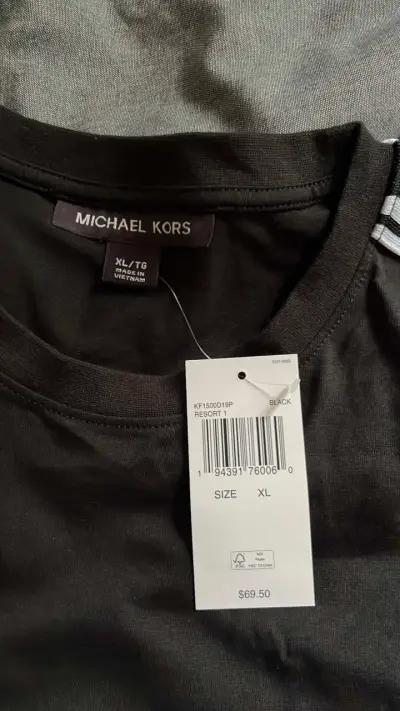 Polera negra Michael Kors talla XL - miniatura 3