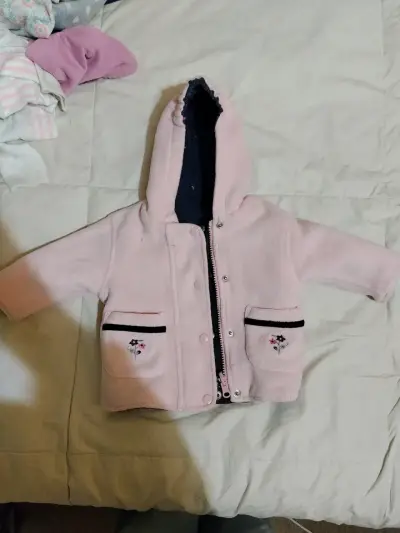 Parka de bebé niña con capucha. - miniatura 2