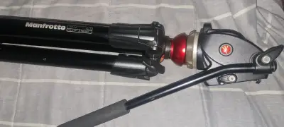 Trípode profesional - miniatura 2