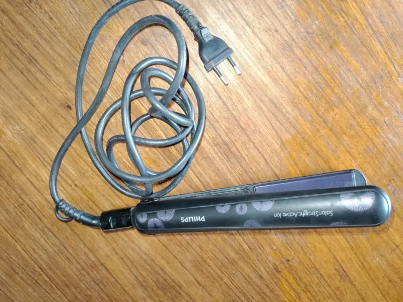Plancha de pelo Oster negra - 4