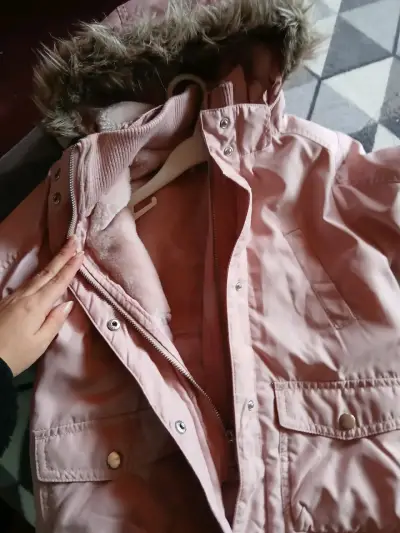 Chaquetas y parcas - miniatura 3
