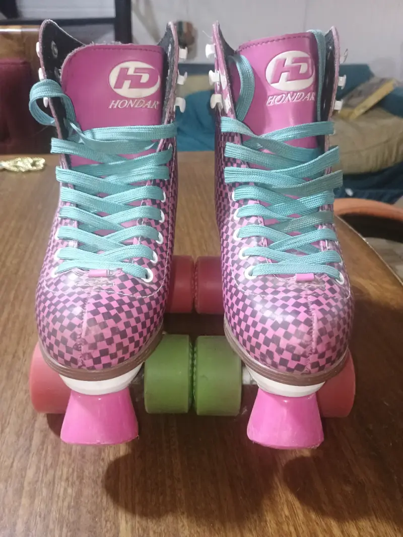 Patines de cuatro ruedas rosados - 4