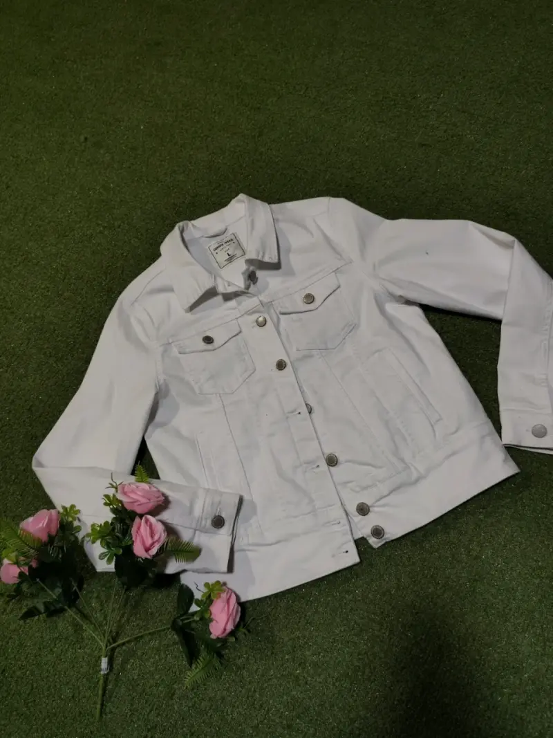 Chaqueta blanca de mezclilla - 1