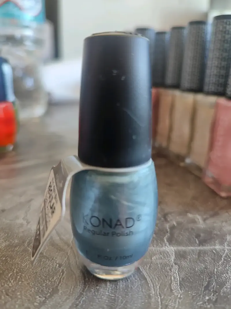 Esmalte de uñas Konad morado - 4