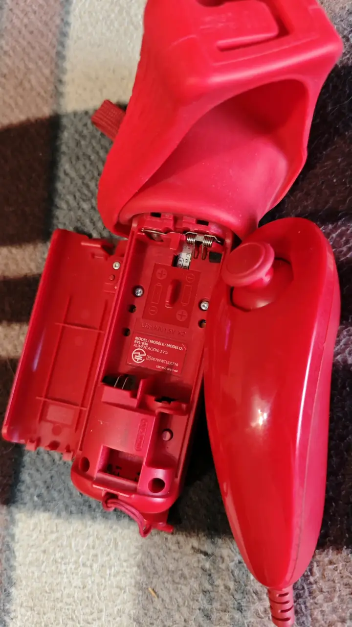 Consola Nintendo Wii roja con accesorios - 4