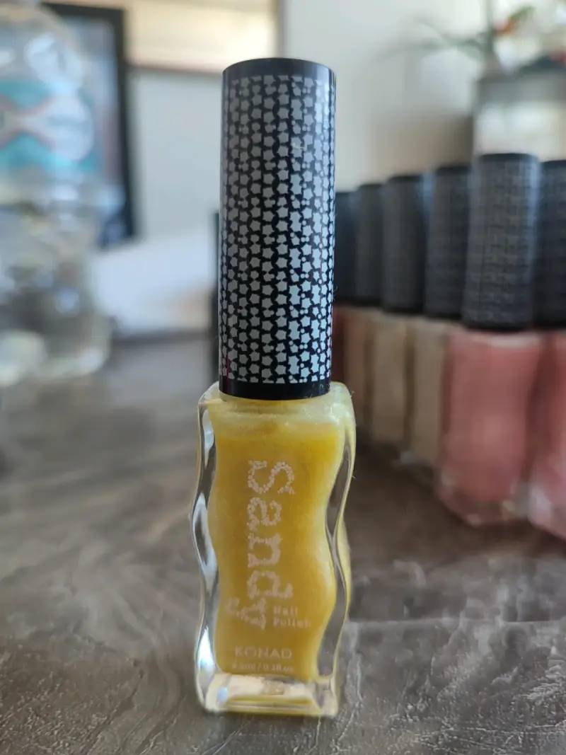 Esmalte de uñas Konad - 1