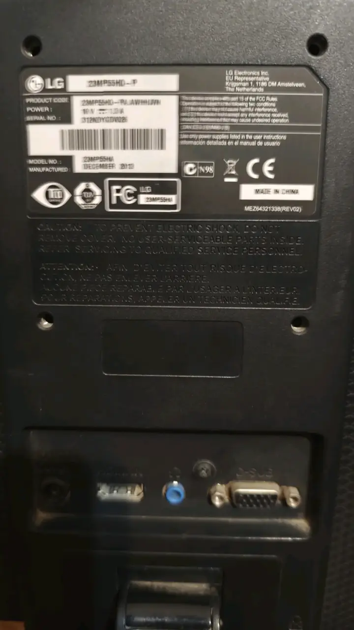 Monitor LG de 24 pulgadas - 2