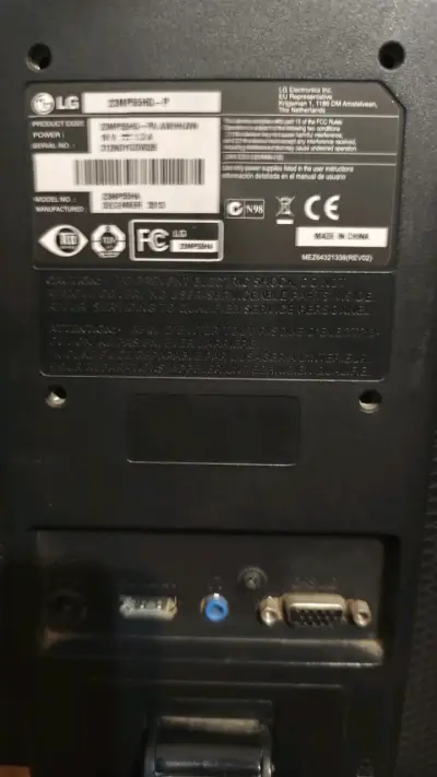Monitor LG de 24 pulgadas - miniatura 2