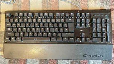 Teclado mecánico para gaming - miniatura 1