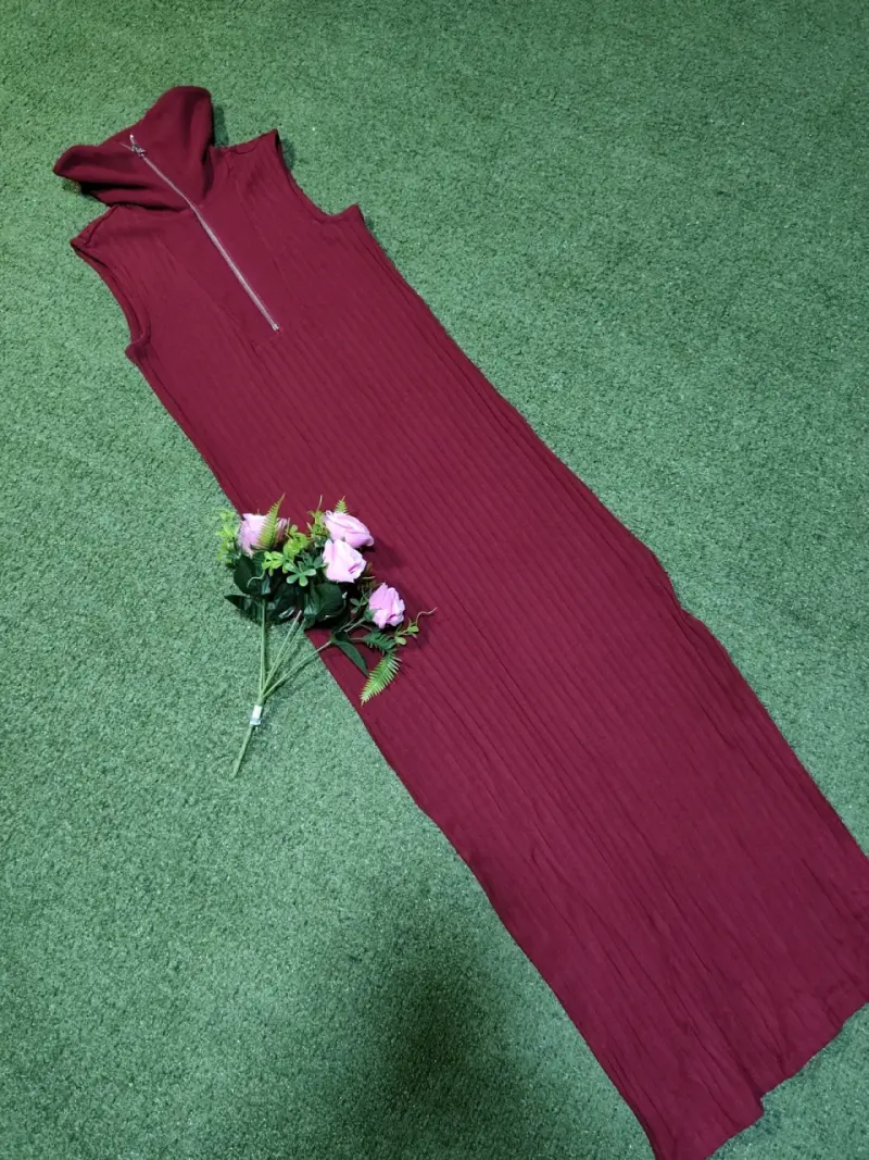 Vestido largo sin mangas burdeos - 1