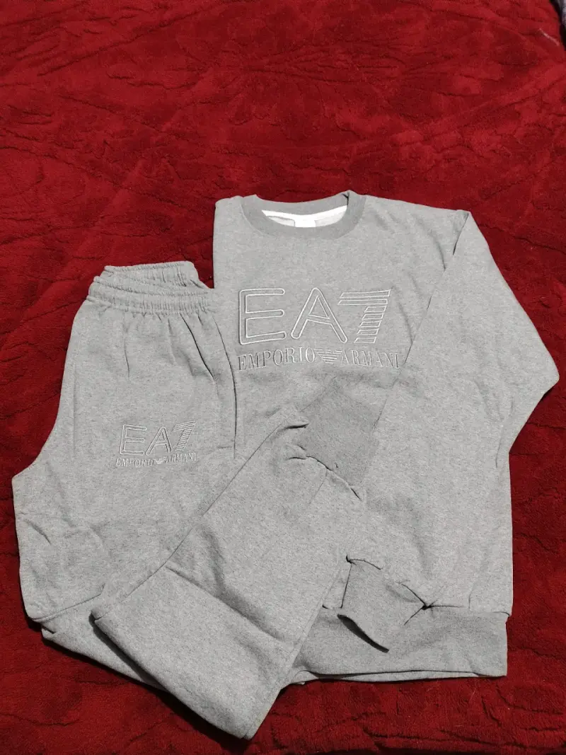Conjunto de buzo hombre o mujer - 4