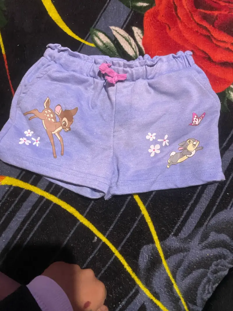 Shorts infantiles Bambi lila