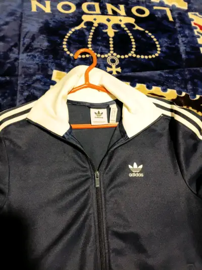 Chaqueta deportiva azul con logo - miniatura 3